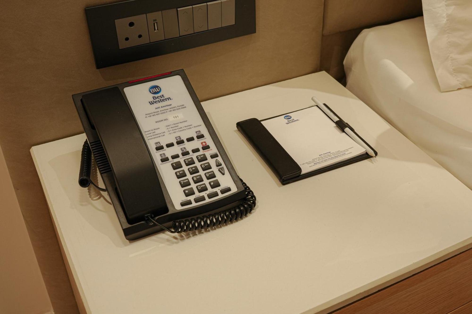 Best Western Ah1 アムリトサル エクステリア 写真